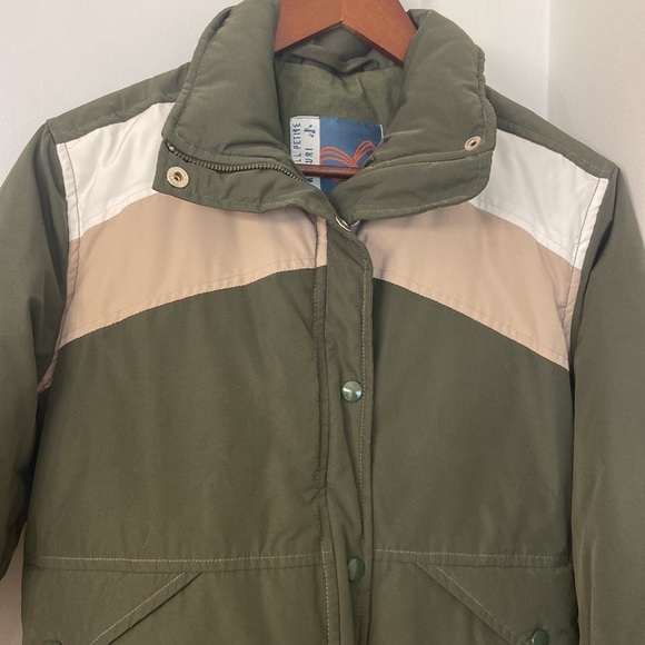 TNA WINTER PUFF BOMBER RETRO - Picture 3 of 3